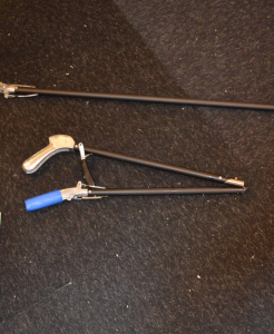Snake Tong 107cm “Collapsible”